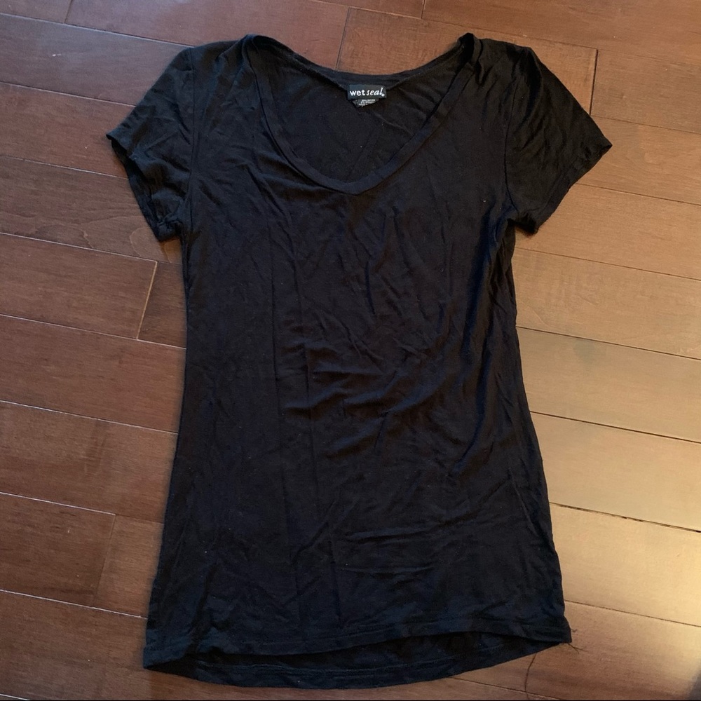 3/$15 Wet seal black v neck short sleeve top